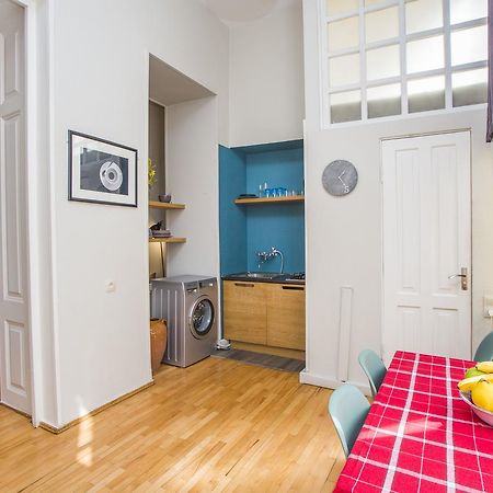 Charming 2Br Apartment In Old Tbilisi - By Wehost Exterior foto
