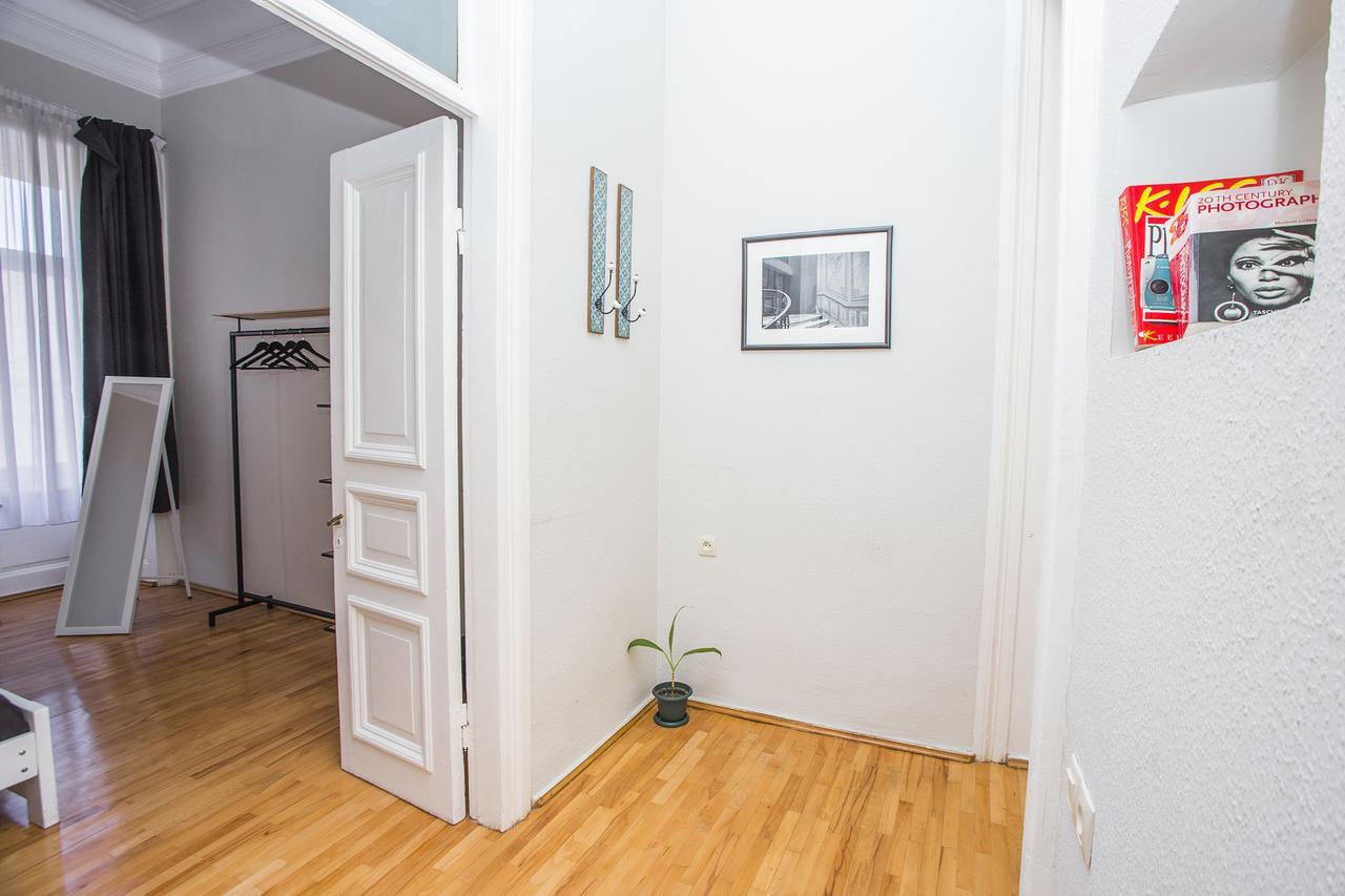 Charming 2Br Apartment In Old Tbilisi - By Wehost Exterior foto