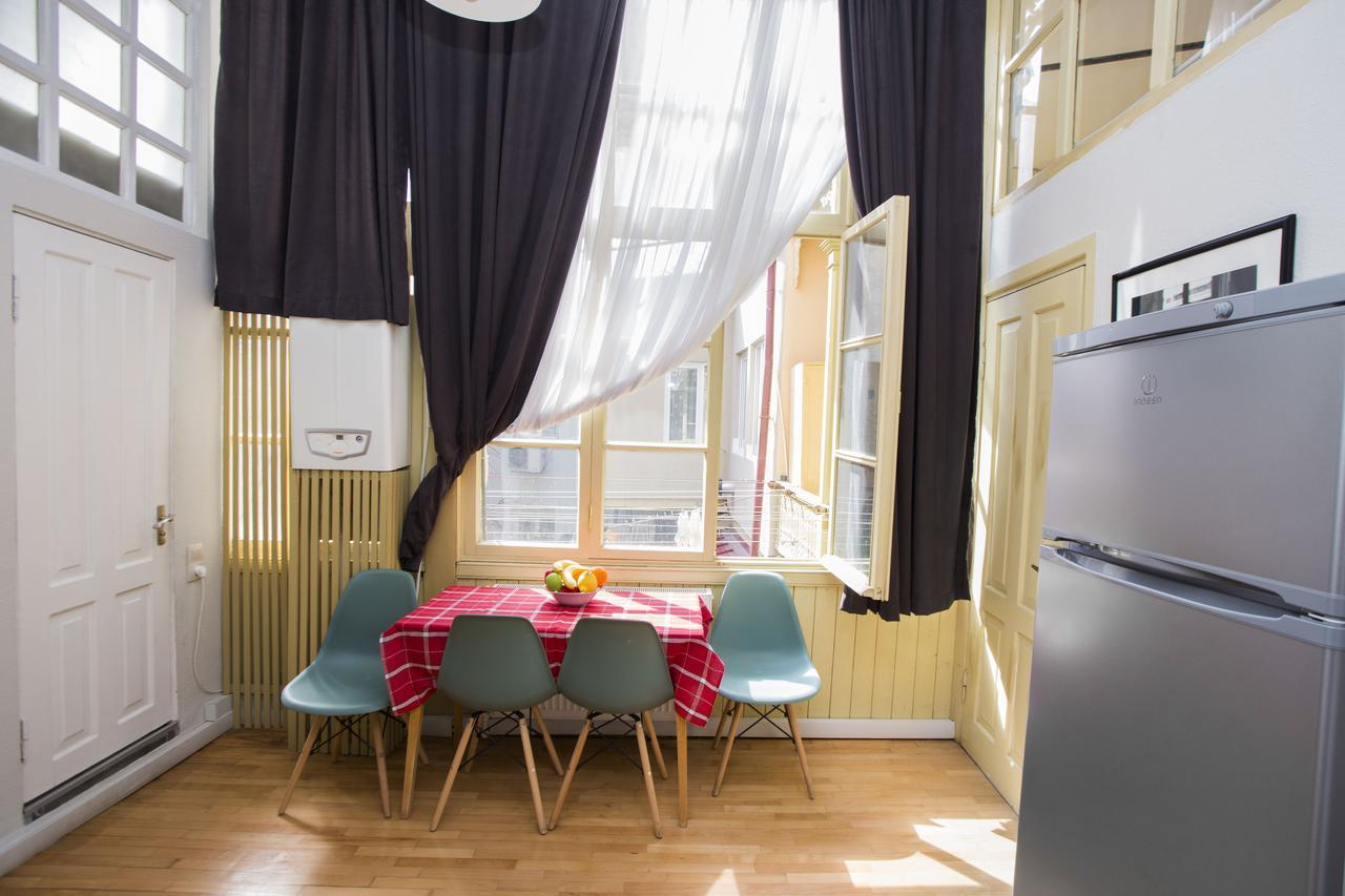Charming 2Br Apartment In Old Tbilisi - By Wehost Exterior foto