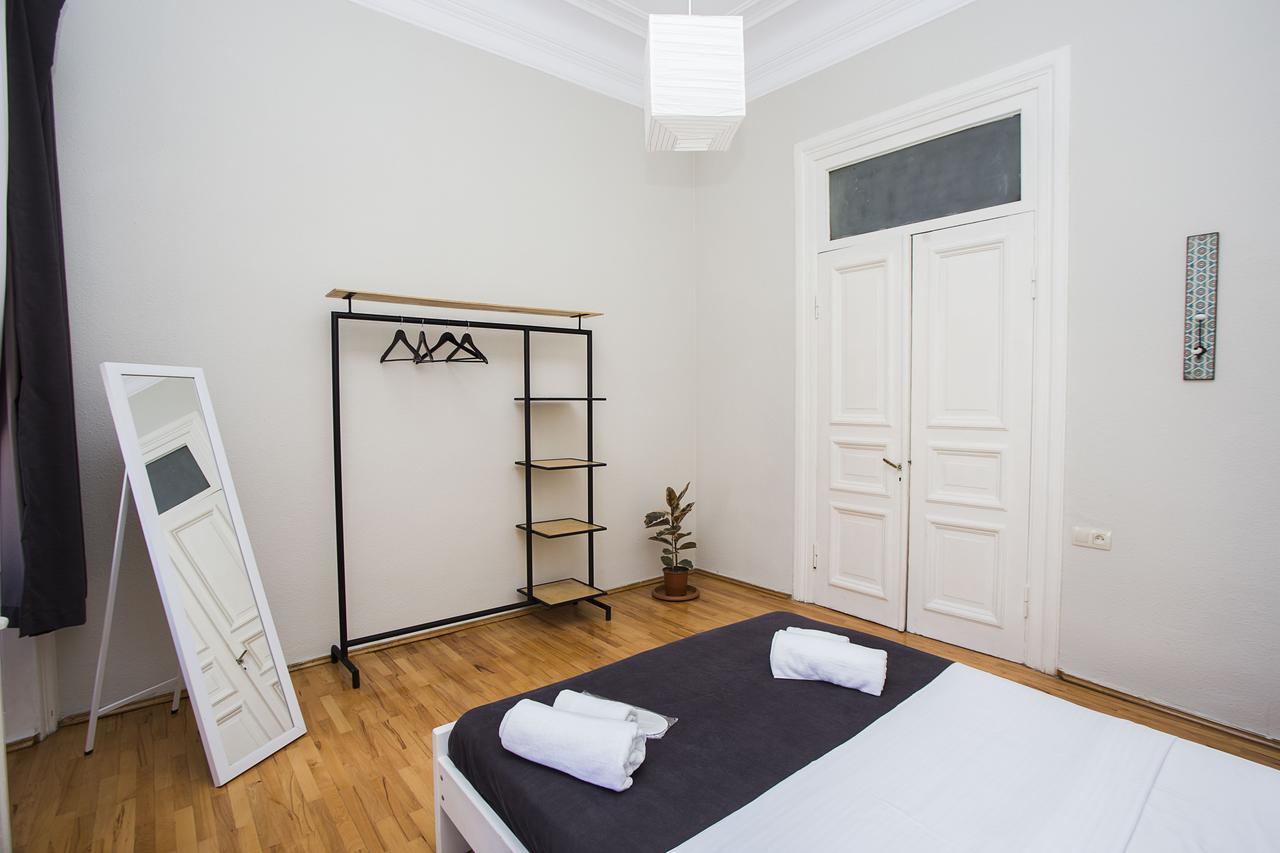 Charming 2Br Apartment In Old Tbilisi - By Wehost Exterior foto